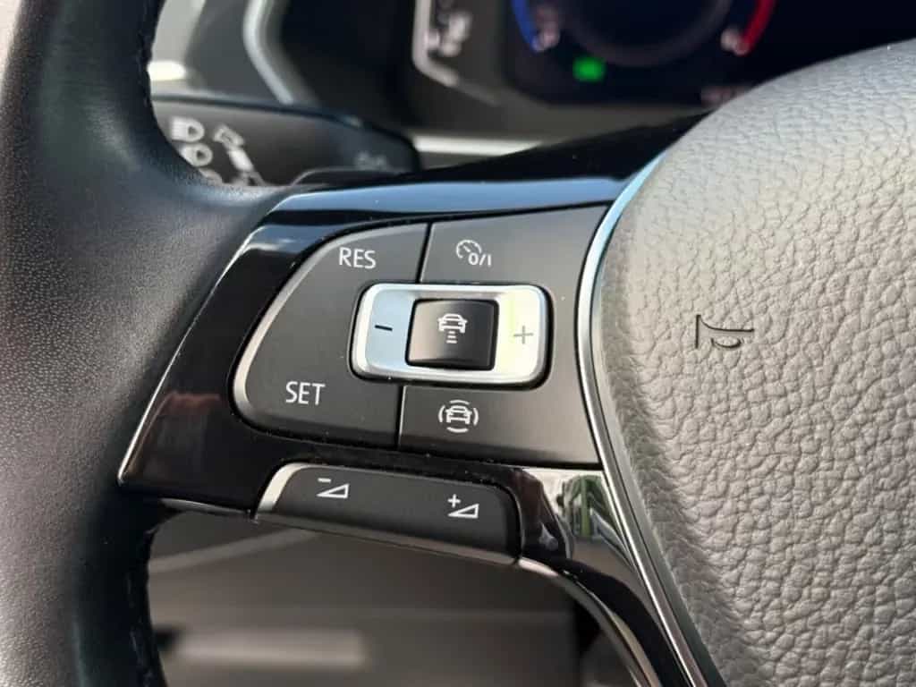 Volkswagen Tiguan 1.5TSI DSG Highline+LED+NAVI+KAMERA+TEMPO 07/2020-photo-17