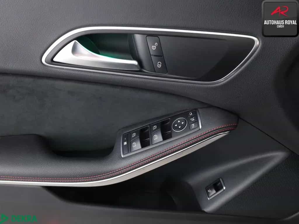 Mercedes-Benz CLA 45 AMG Shooting Brake 4M PANO,DISTRO,KEYLESS 04/2016-photo-13
