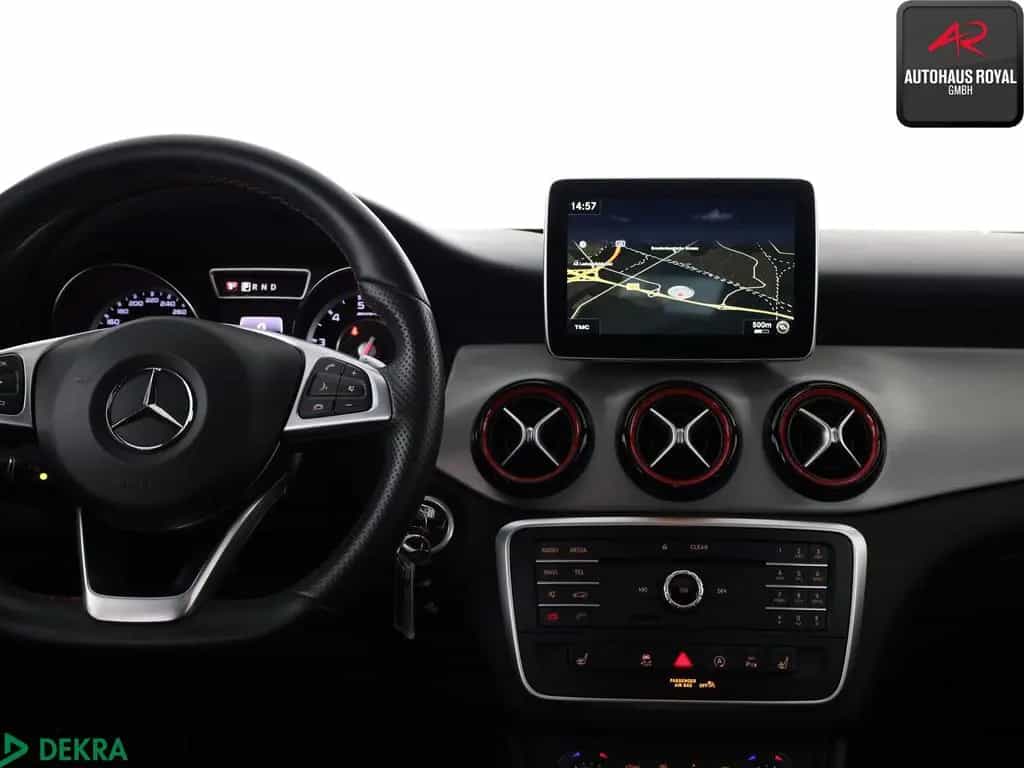 Mercedes-Benz CLA 45 AMG Shooting Brake 4M PANO,DISTRO,KEYLESS 04/2016-photo-15