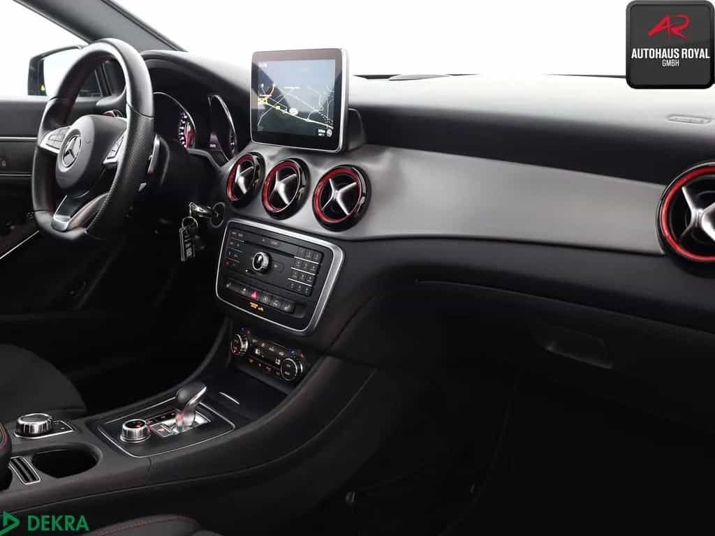 Mercedes-Benz CLA 45 AMG Shooting Brake 4M PANO,DISTRO,KEYLESS 04/2016-photo-9