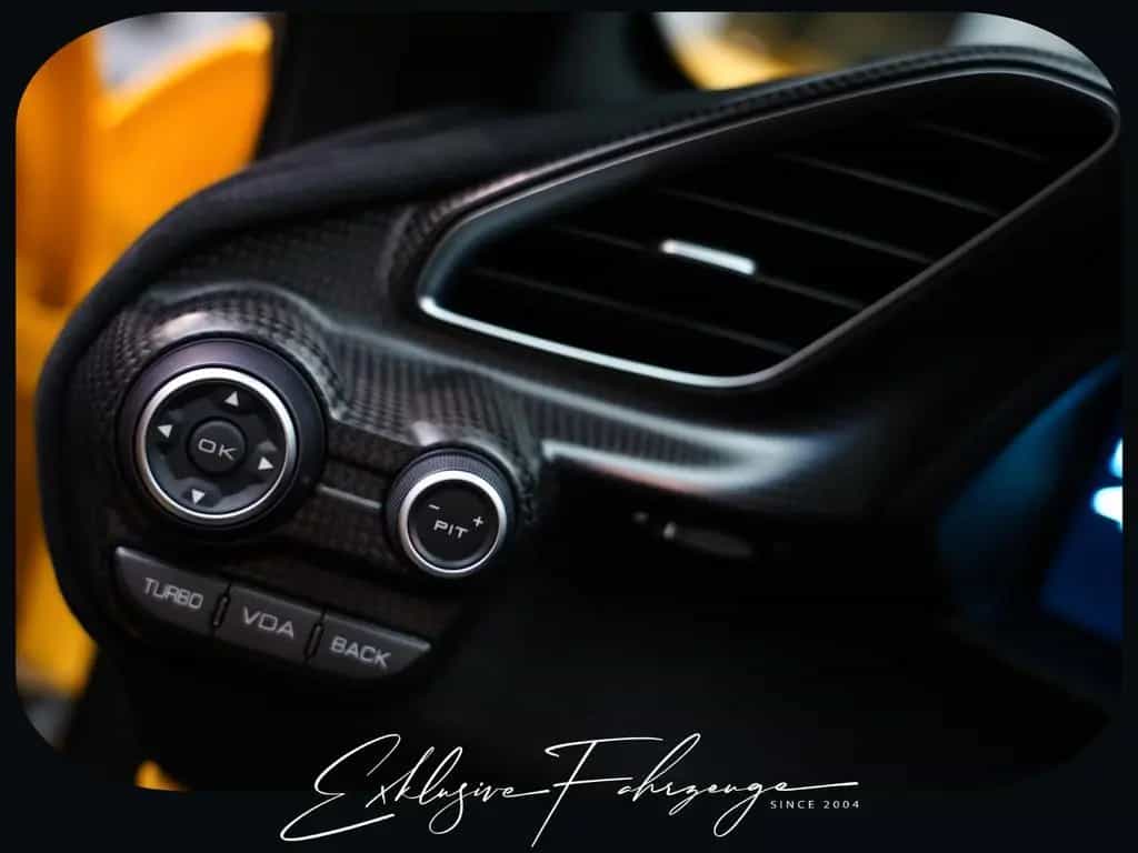 Ferrari 488 Pista GTB Erstbesitz Lift Carbon 24M 06/2019-photo-29