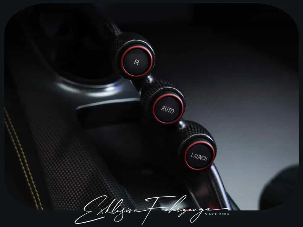 Ferrari 488 Pista GTB Erstbesitz Lift Carbon 24M 06/2019-photo-33