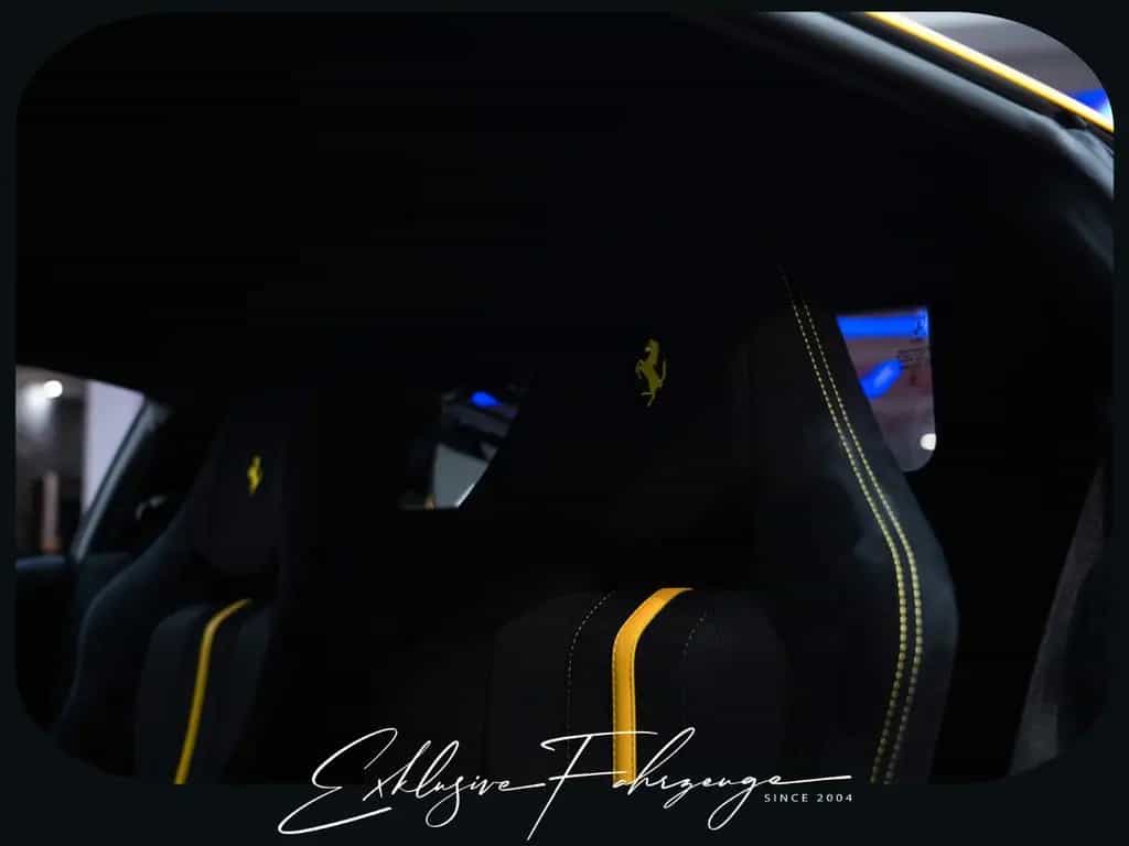 Ferrari 488 Pista GTB Erstbesitz Lift Carbon 24M 06/2019-photo-36