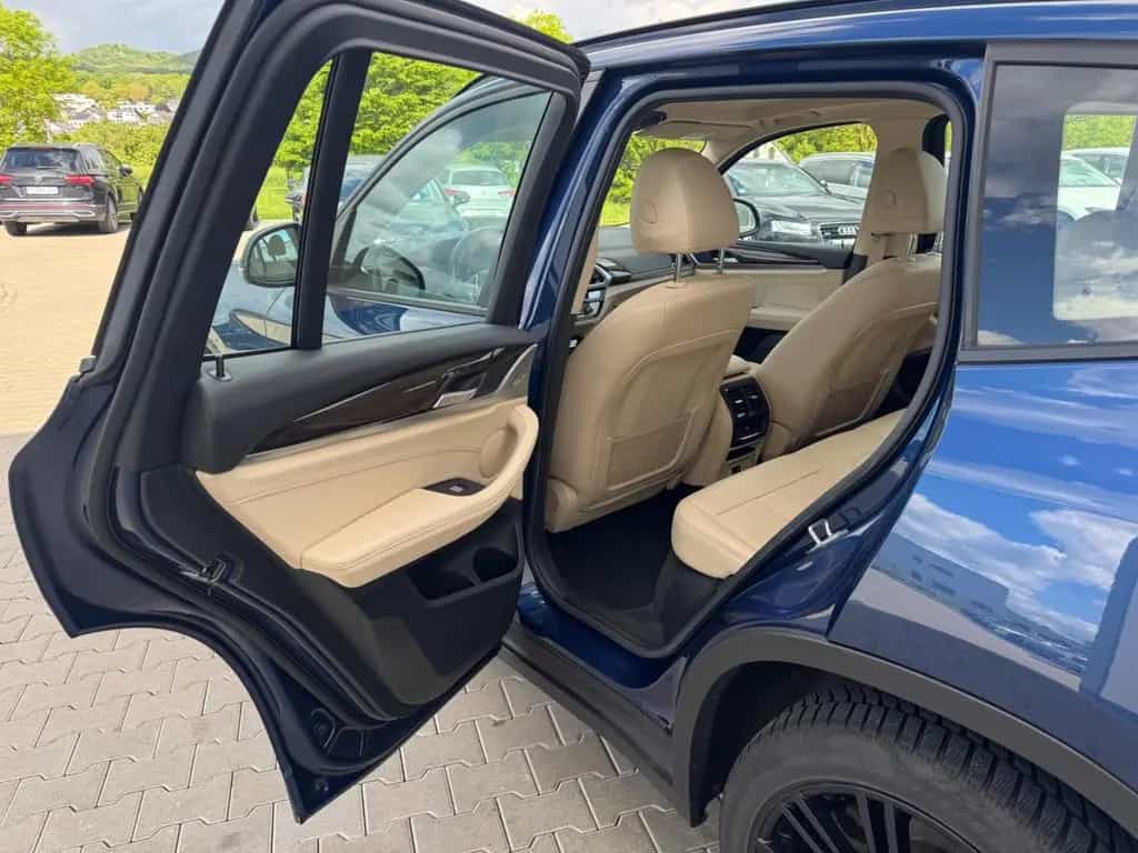 BMW X3 xDrive 30 d Advantage 01/2020-photo-18