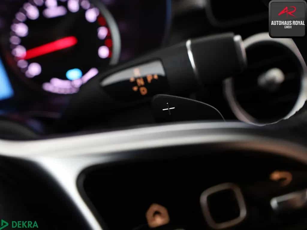 Mercedes-Benz C 200 T AVANTGARDE MULTIBEAM,DISTRONIC,KAMERA,SH 12/2018-photo-15
