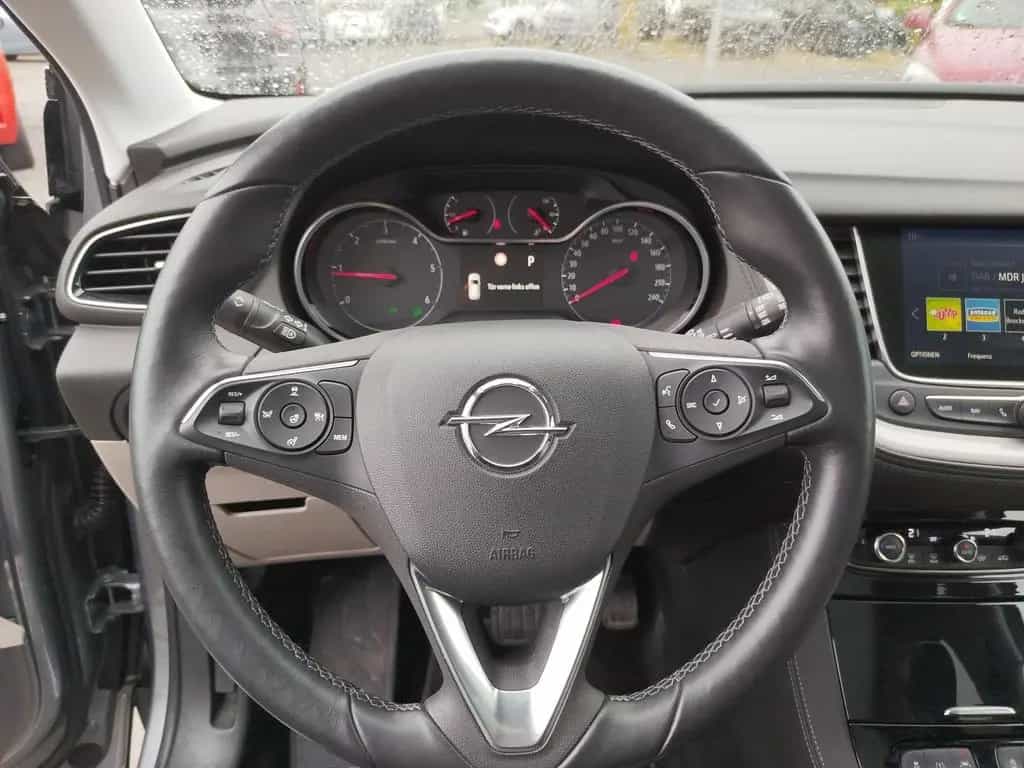 Opel Grandland 2.0 CDTI, Navi, AHK, Winterpaket, Pano 02/2018-photo-15