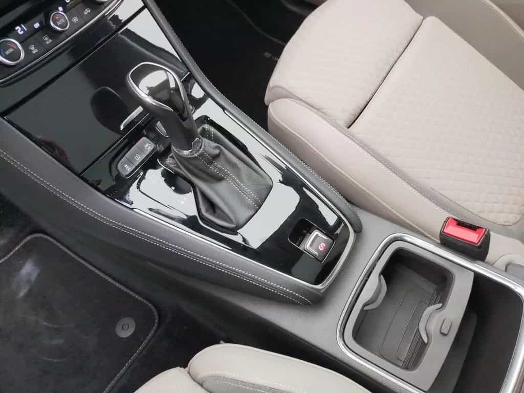 Opel Grandland 2.0 CDTI, Navi, AHK, Winterpaket, Pano 02/2018-photo-16
