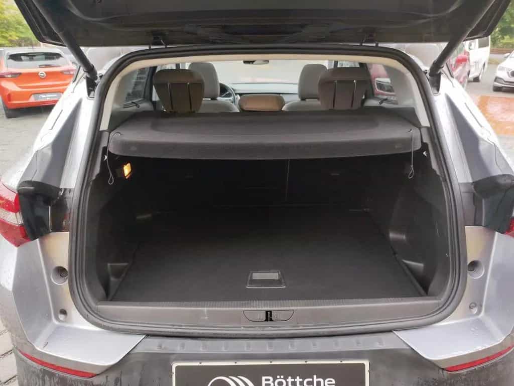 Opel Grandland 2.0 CDTI, Navi, AHK, Winterpaket, Pano 02/2018-photo-8