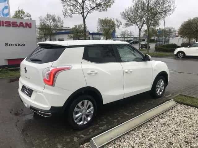 Ssangyong Tivoli e-XGi 2WD Flow*Navi/Kamera/SHZ/PDC/ALU* 07/2019-photo-4