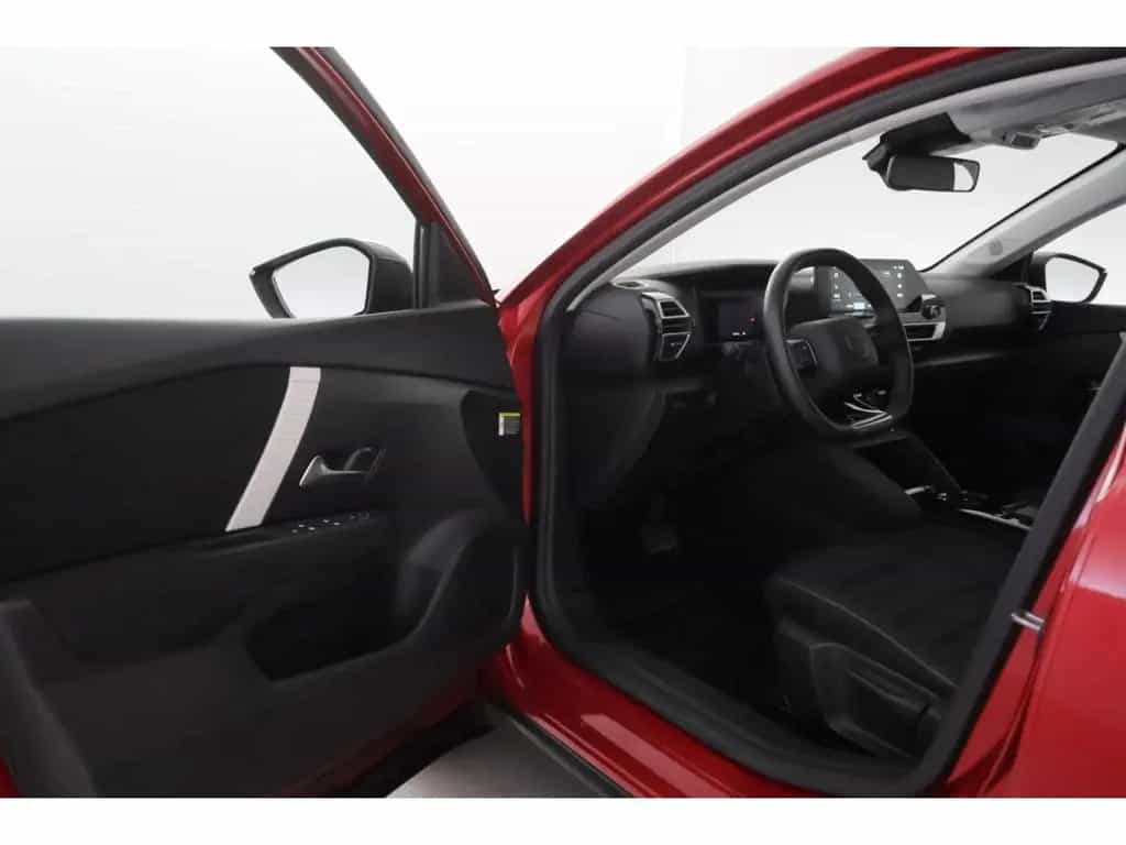 Citroën C4 X 1.2PureTech Aut.145 Plus+LED+CARPLAY+PDC 03/2025-photo-15