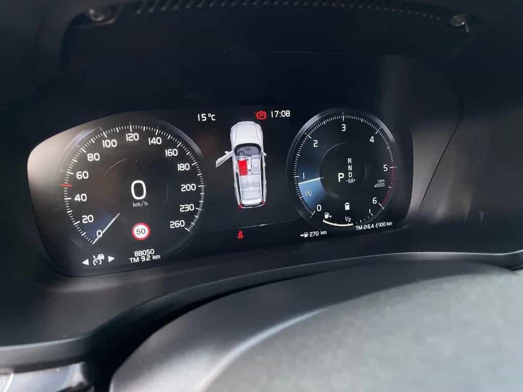 Volvo V60 B4 D R-DESIGN LED KAMERA KLIMA ACC 12/2020-photo-14