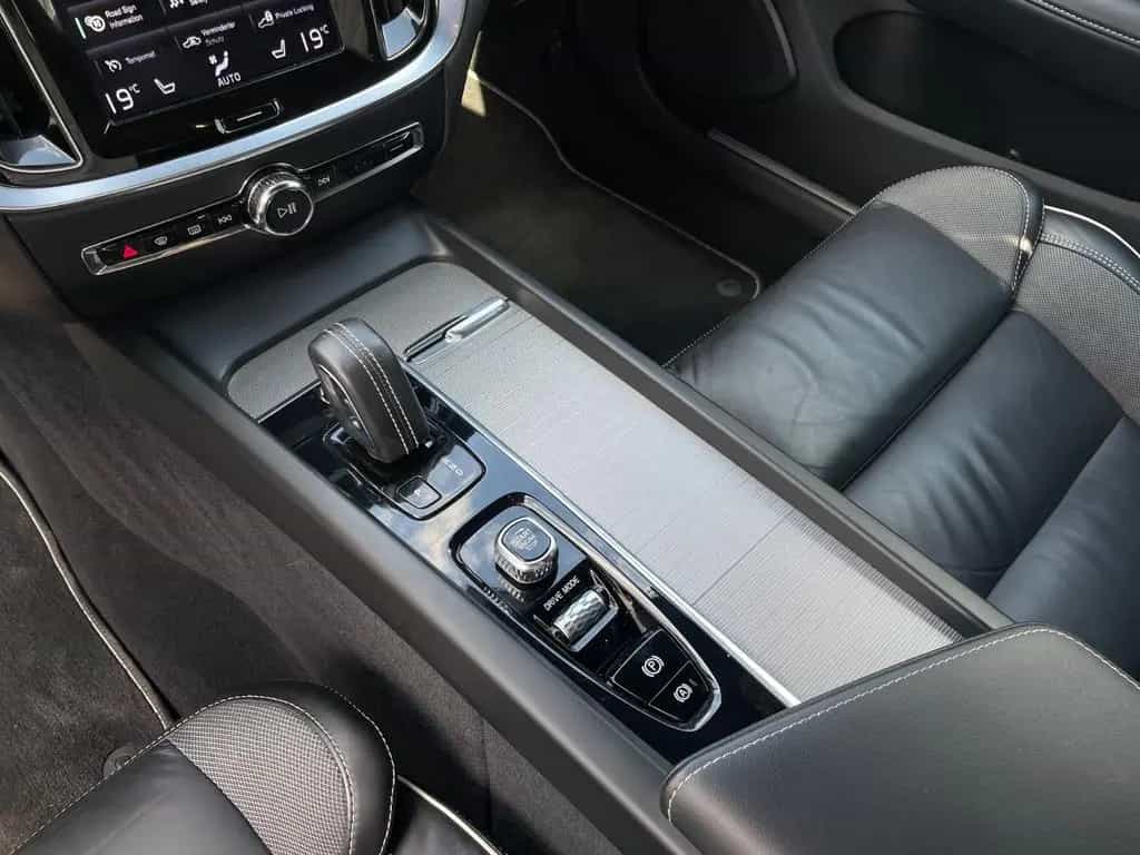 Volvo V60 B4 D R-DESIGN LED KAMERA KLIMA ACC 12/2020-photo-17