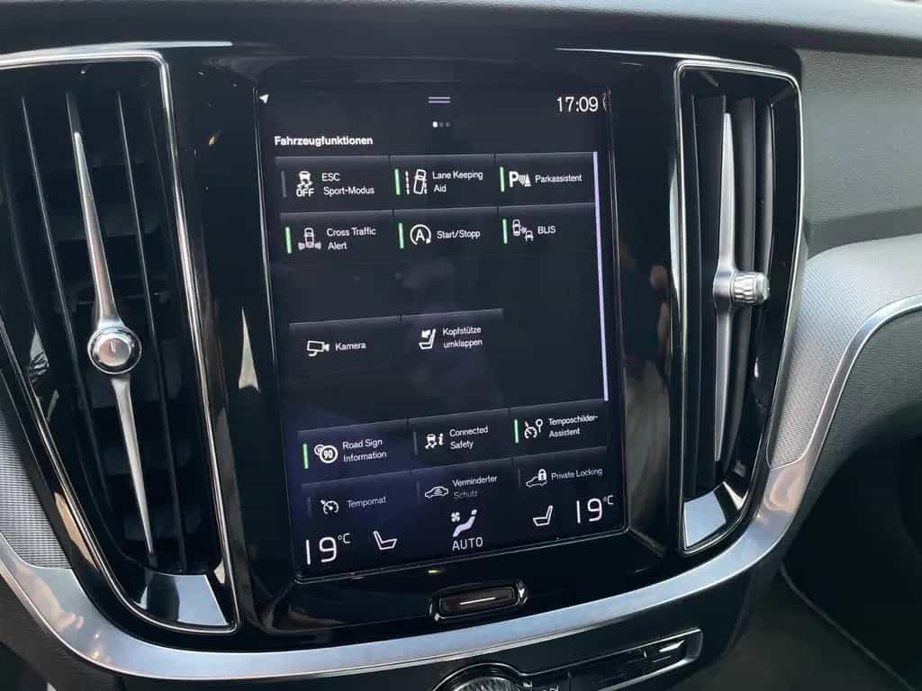 Volvo V60 B4 D R-DESIGN LED KAMERA KLIMA ACC 12/2020-photo-19