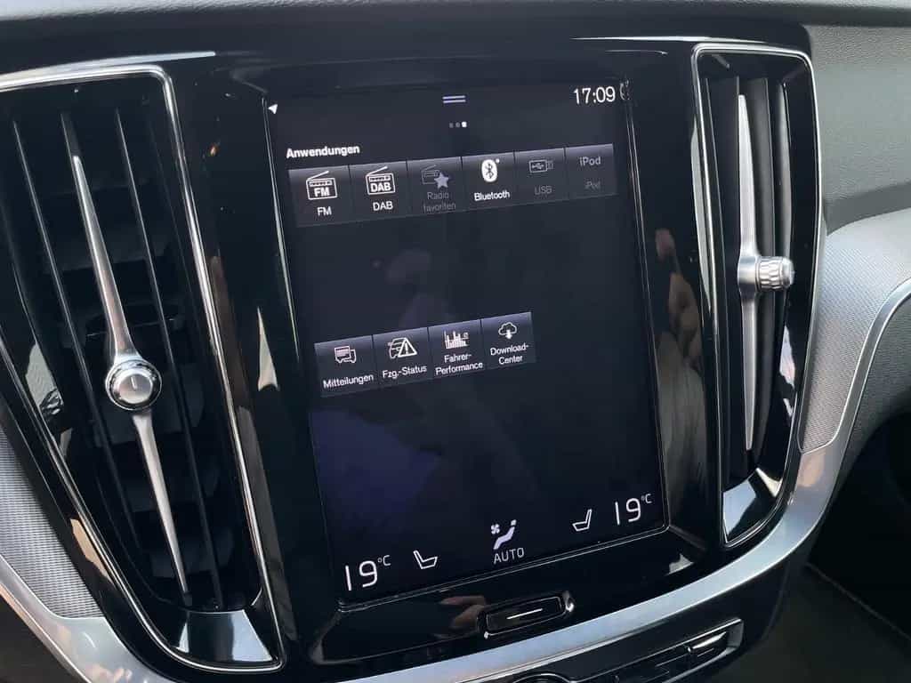 Volvo V60 B4 D R-DESIGN LED KAMERA KLIMA ACC 12/2020-photo-21