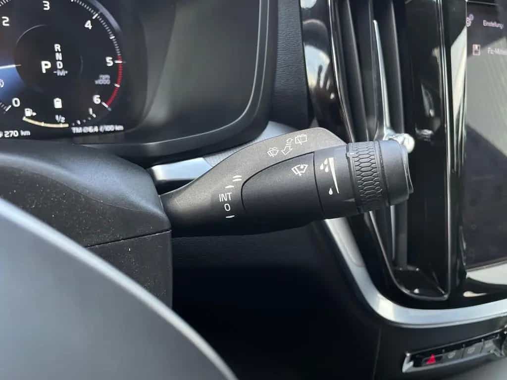 Volvo V60 B4 D R-DESIGN LED KAMERA KLIMA ACC 12/2020-photo-26