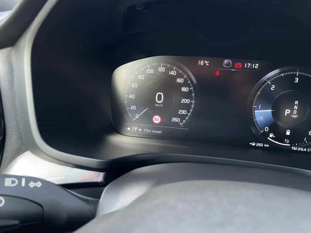 Volvo V60 B4 D R-DESIGN LED KAMERA KLIMA ACC 12/2020-photo-28