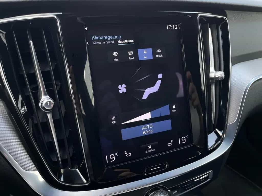 Volvo V60 B4 D R-DESIGN LED KAMERA KLIMA ACC 12/2020-photo-29
