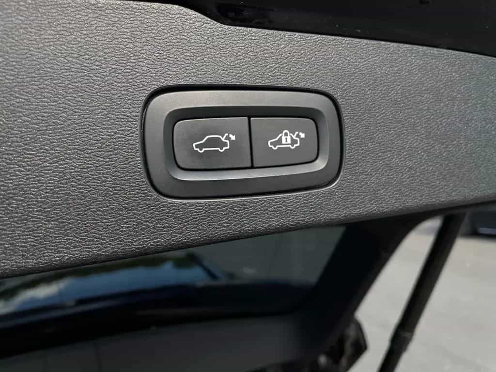 Volvo V60 B4 D R-DESIGN LED KAMERA KLIMA ACC 12/2020-photo-38