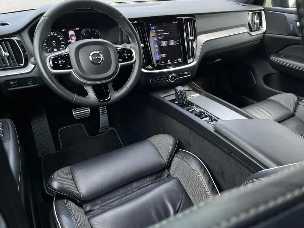 Volvo V60 B4 D R-DESIGN LED KAMERA KLIMA ACC 12/2020-photo-6