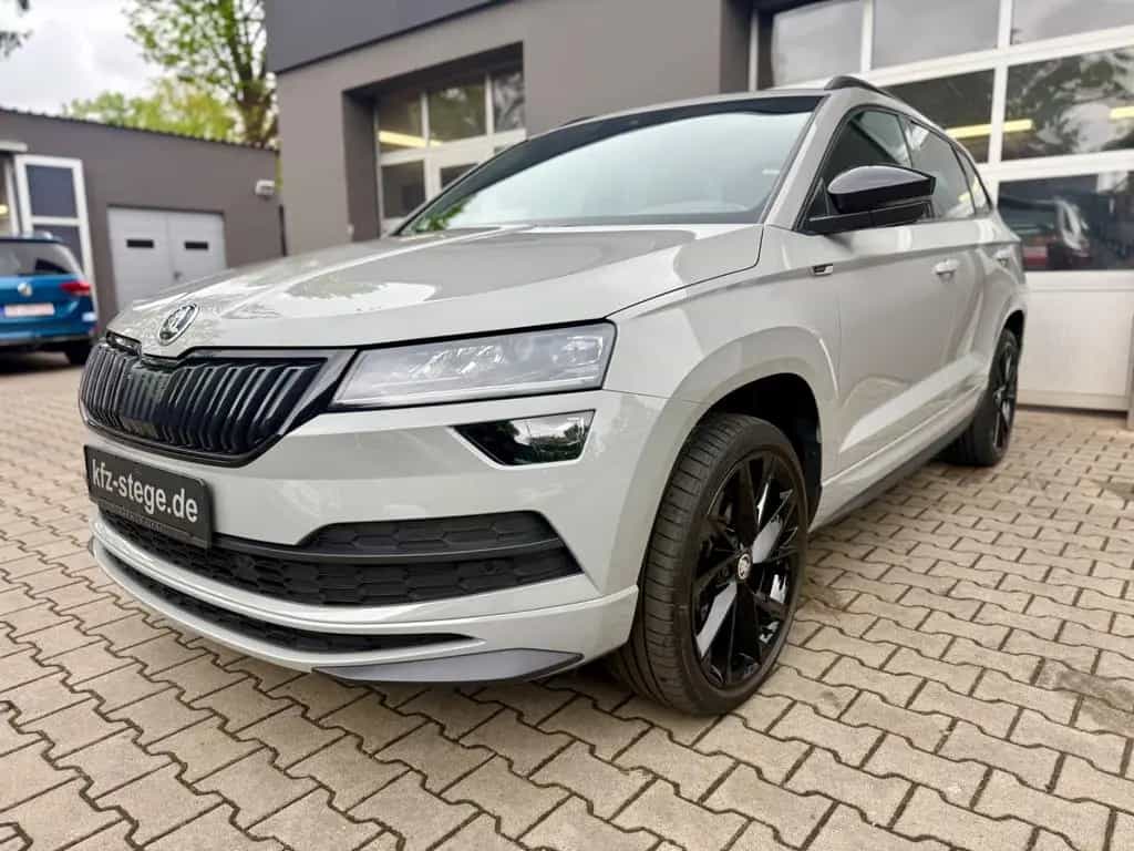 Skoda Karoq Sportline/ Navi/ AHZV/ LED/ 19" 11/2019-photo-2