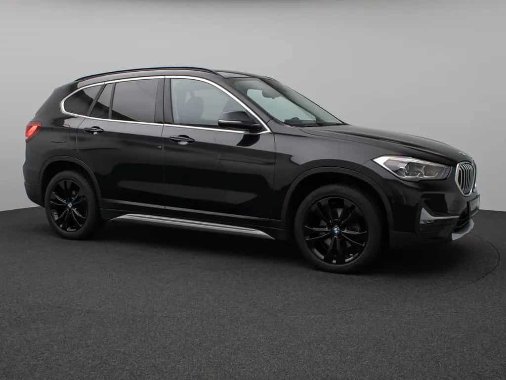 BMW X1 sD18d xLine NaviPlus HUD DAB Lenkrhzg Alarm 04/2022-photo-3