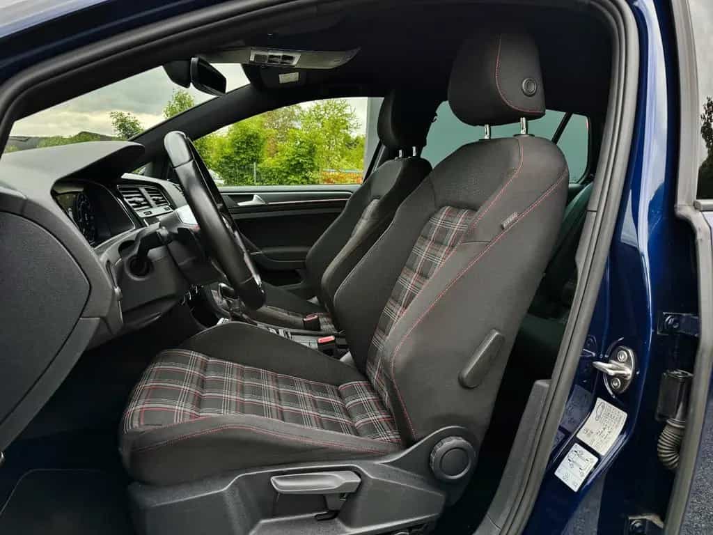 Volkswagen Golf VII GTI #TÜV#SERVICE#NAVI#ASSISTS#TOP-AUSTT 05/2018-photo-12