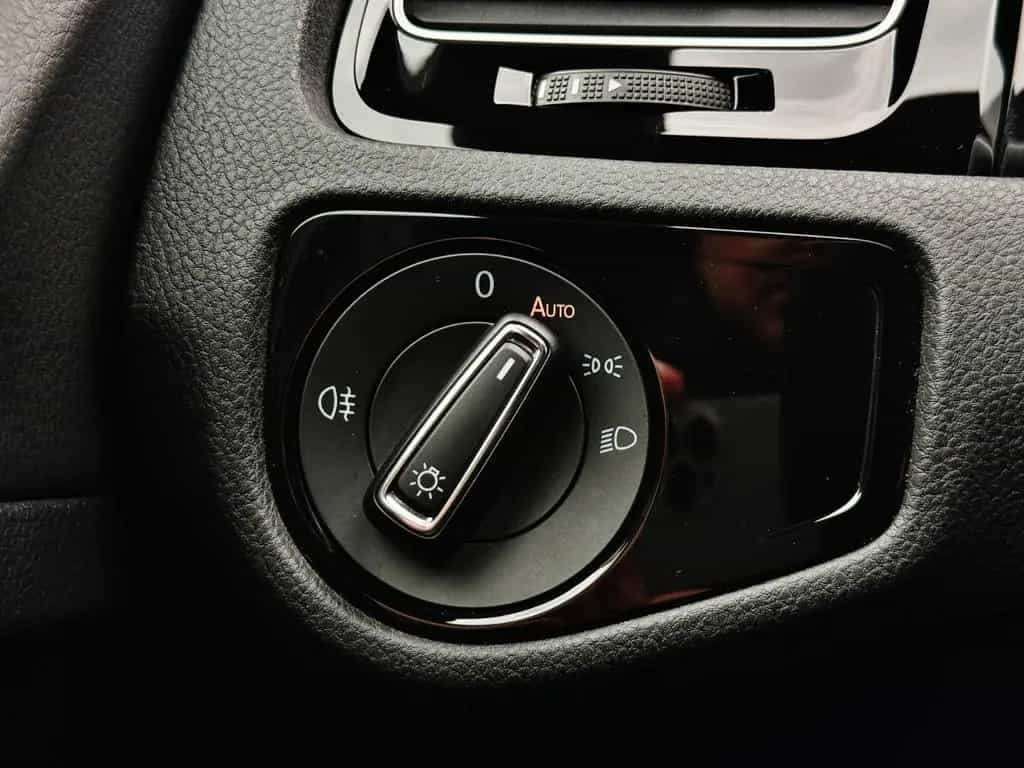 Volkswagen Golf VII GTI #TÜV#SERVICE#NAVI#ASSISTS#TOP-AUSTT 05/2018-photo-29