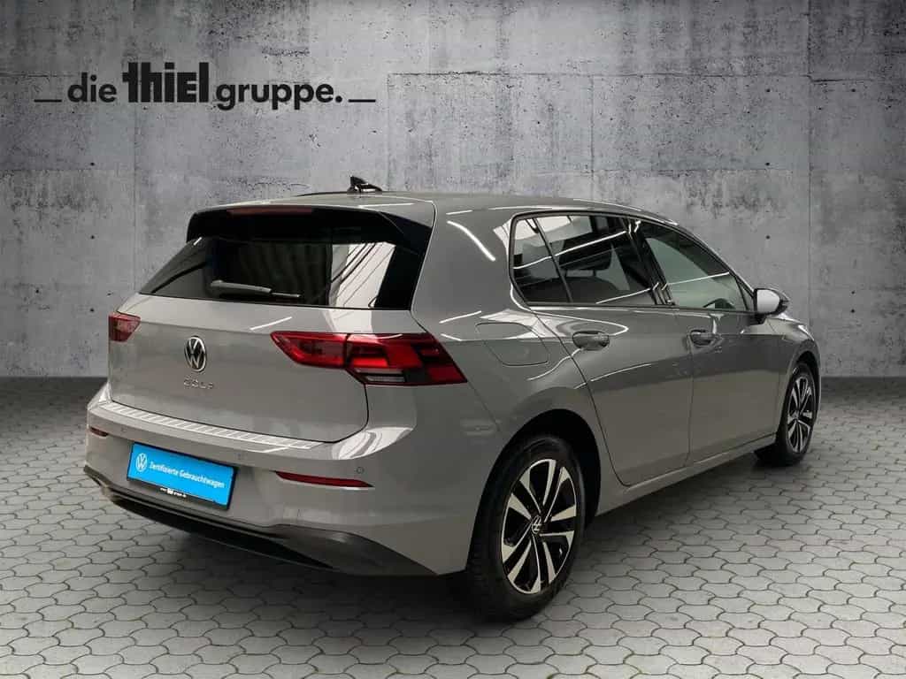 Volkswagen Golf 1.0 TSI United AHK+Navi+App-Connect+SHZ AHK 01/2021-photo-4