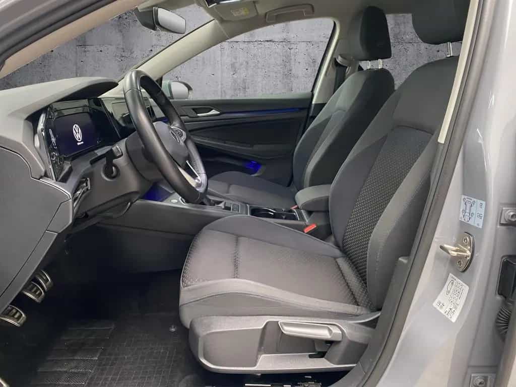 Volkswagen Golf 1.0 TSI United AHK+Navi+App-Connect+SHZ AHK 01/2021-photo-8