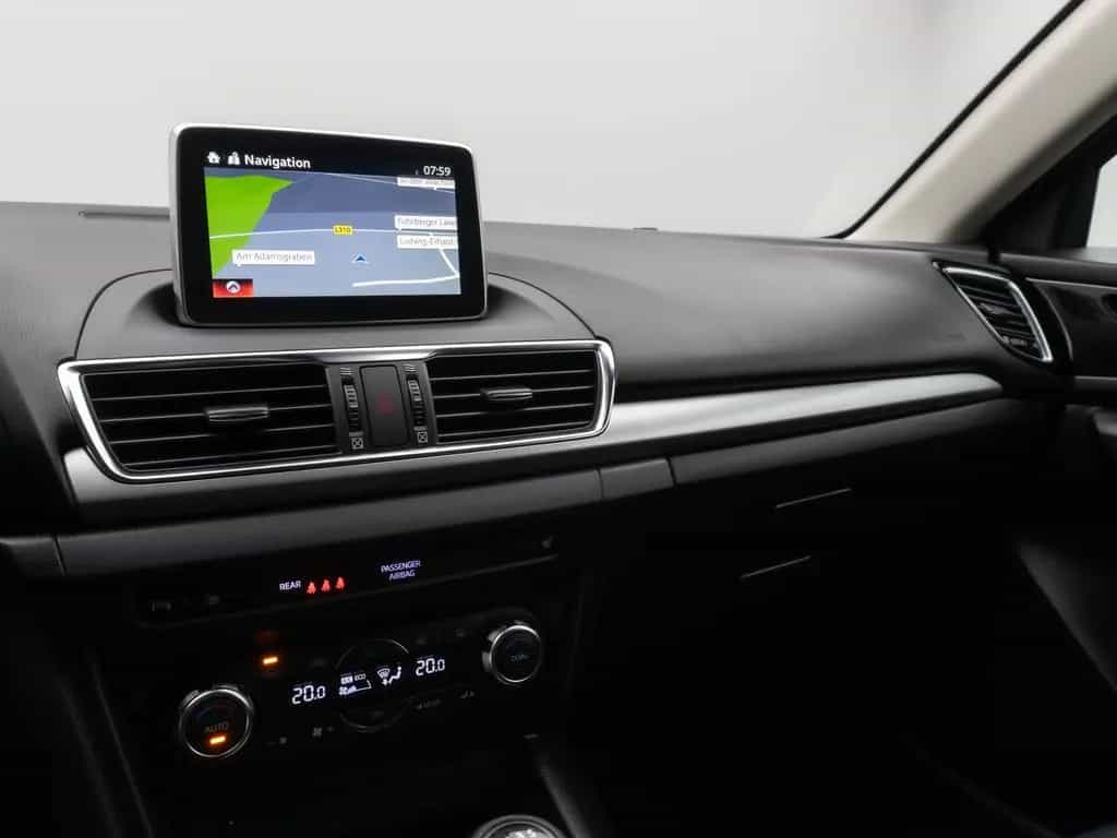 Mazda 3 Lim. Sports-Line Kamera Sitzhzg DAB HUD BOSE 12/2016-photo-18