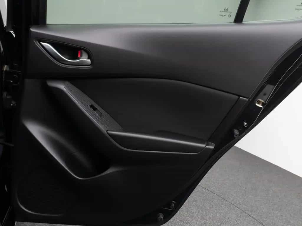 Mazda 3 Lim. Sports-Line Kamera Sitzhzg DAB HUD BOSE 12/2016-photo-27