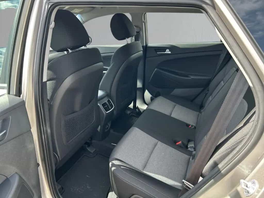 Hyundai TUCSON 1.6 T-GDI DCT Passion Navi RKam Klimaauto 02/2019-photo-13