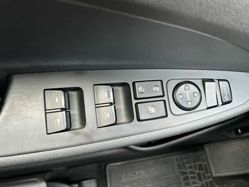 Hyundai TUCSON 1.6 T-GDI DCT Passion Navi RKam Klimaauto 02/2019-photo-21