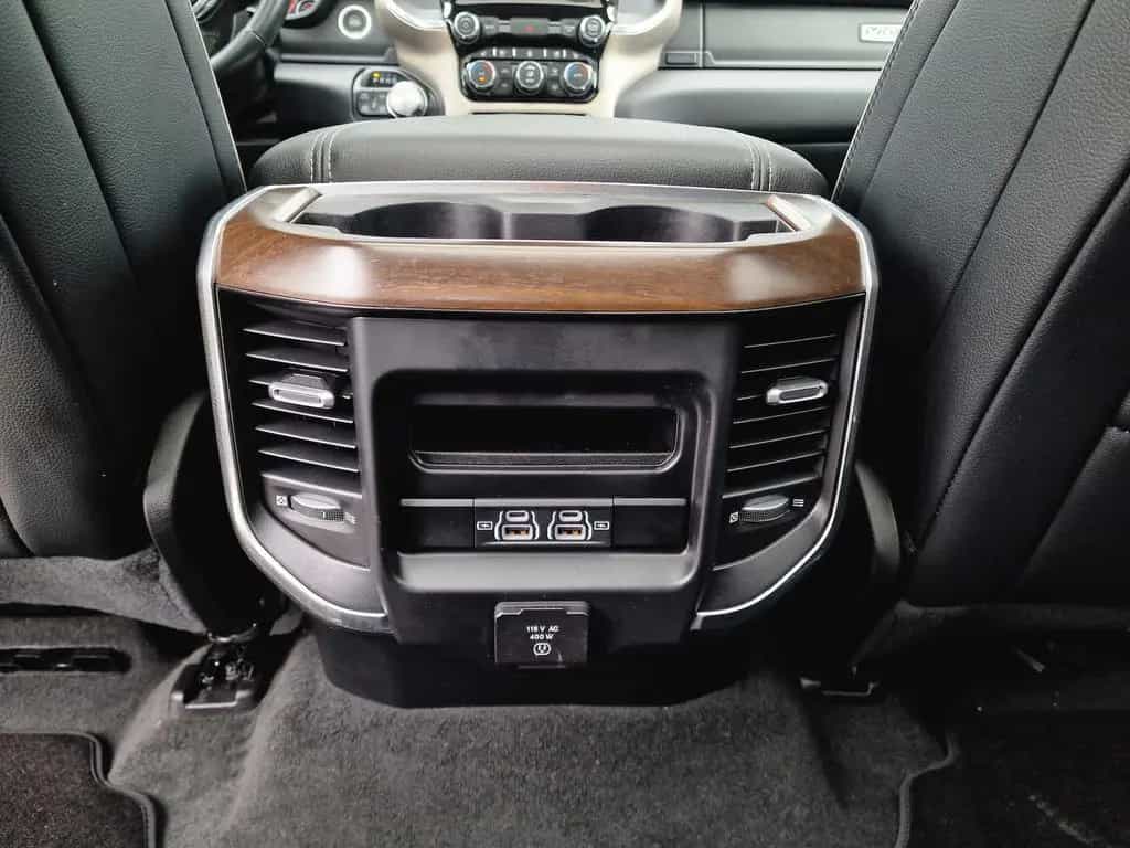 Dodge RAM 1500 5.7 4x4 Laramie Memory AHK Pano LED 09/2021-photo-26
