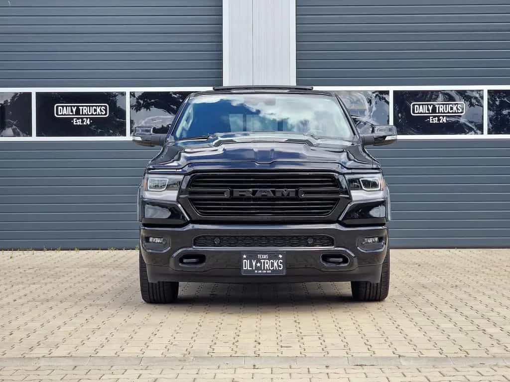 Dodge RAM 1500 5.7 4x4 Laramie Memory AHK Pano LED 09/2021-photo-3