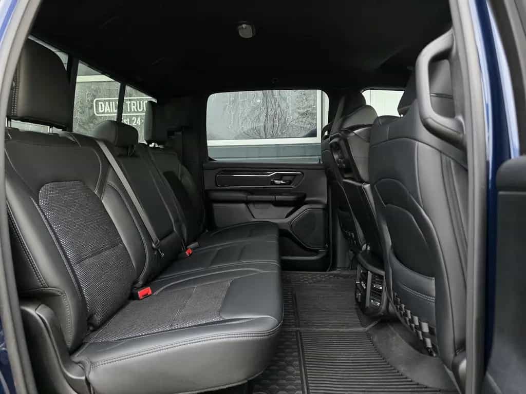 Dodge RAM 1500 5.7 4x4 BTS Edition Kamera Navi AHK LED 07/2020-photo-25