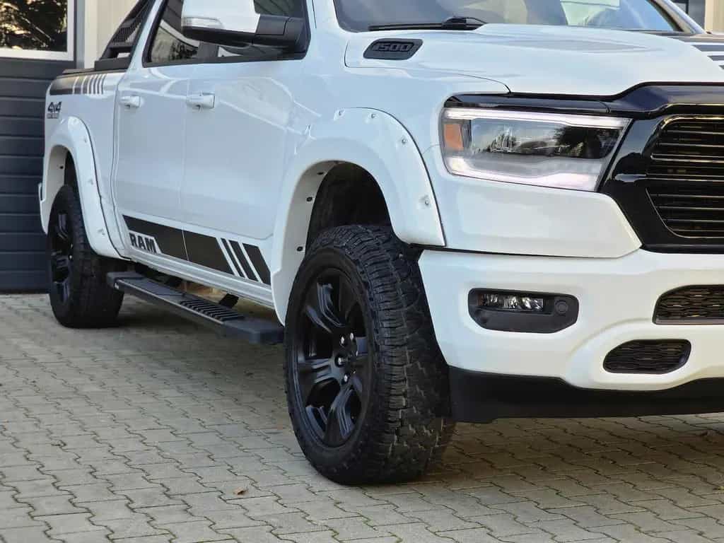 Dodge RAM 1500 5.7 4x4 Bighorn LED Kamera AHK Rollbar 05/2020-photo-2