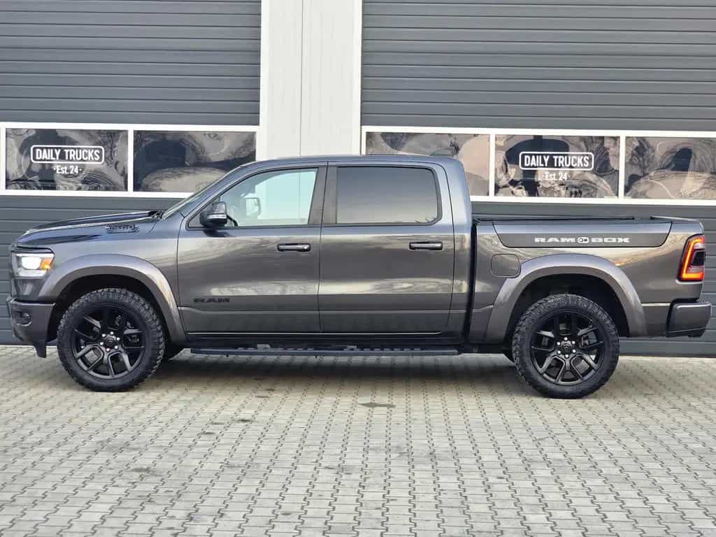 Dodge RAM 1500 5.7 4x4 Bighorn LED RAMBOX 22´´ AHK 06/2019-photo-13