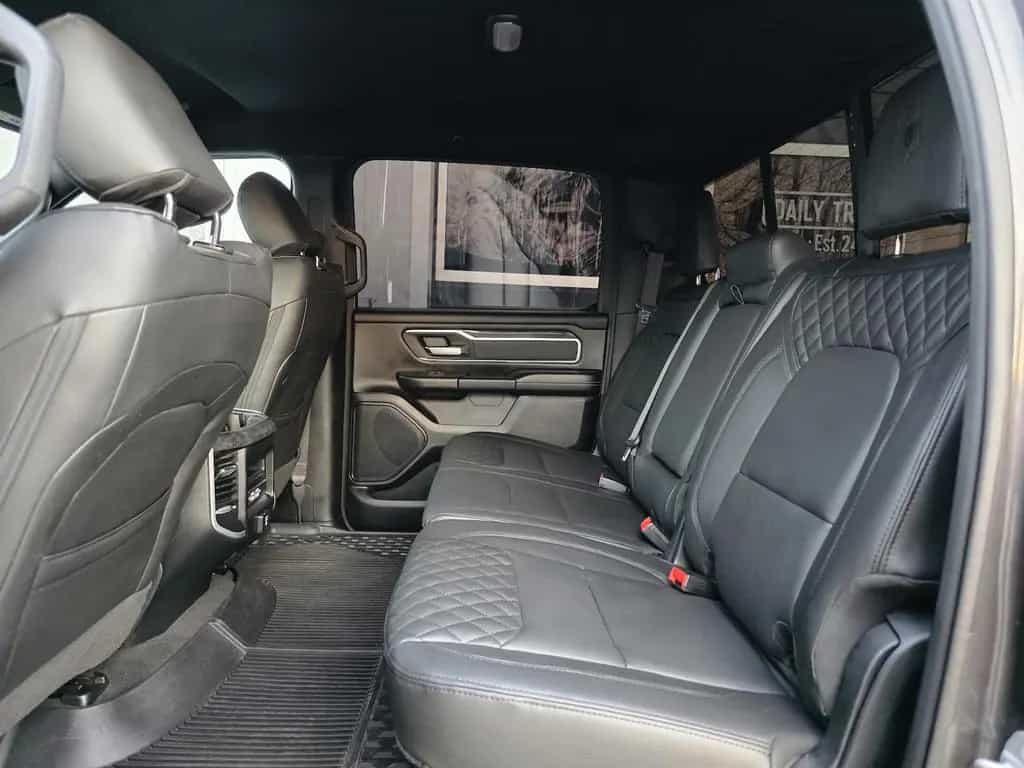 Dodge RAM 1500 5.7 4x4 Bighorn LED RAMBOX 22´´ AHK 06/2019-photo-20