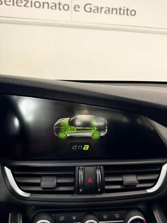 Alfa Romeo Giulia 2.2 Td MANUALE 150 CV Super 10 10/2016-photo-14