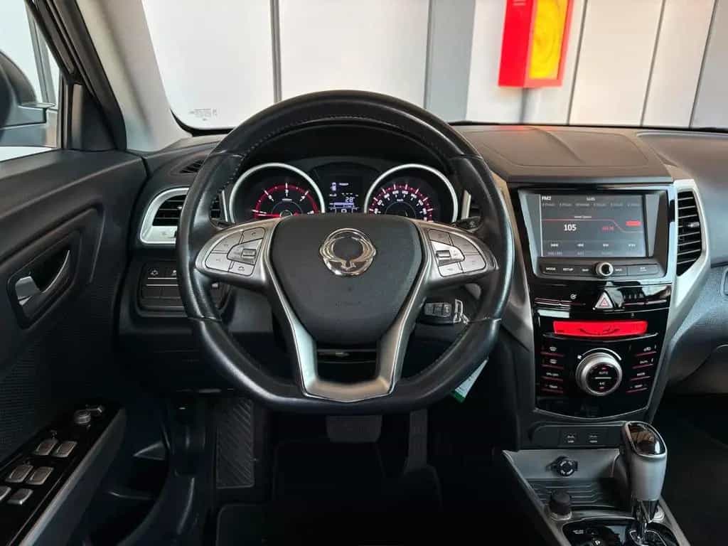 Ssangyong Tivoli SsangYong Tivoli 1.6 EXCLUSIVE 2WD AUTO 02/2018-photo-10