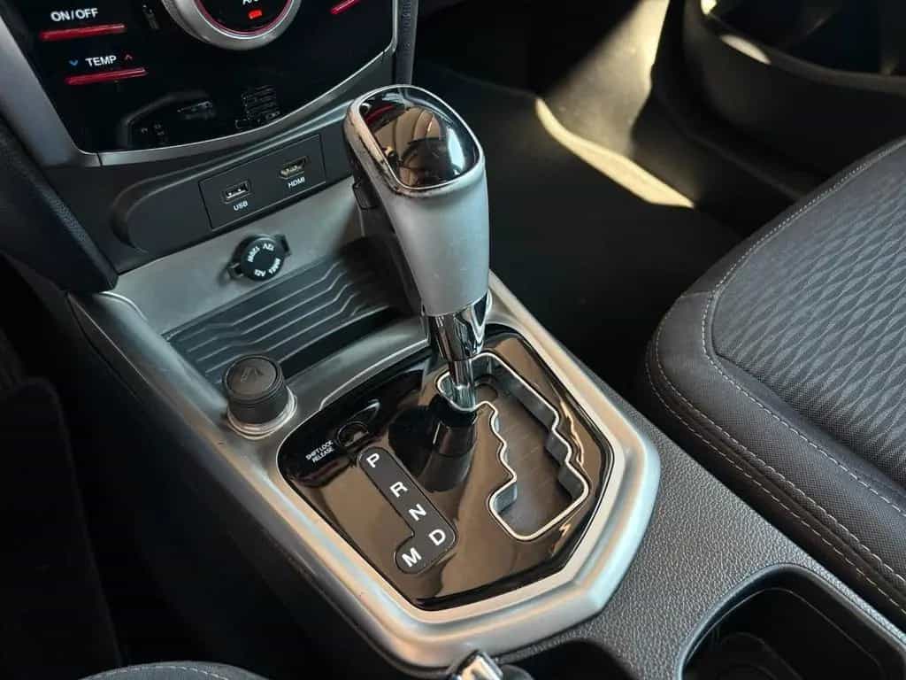 Ssangyong Tivoli SsangYong Tivoli 1.6 EXCLUSIVE 2WD AUTO 02/2018-photo-14
