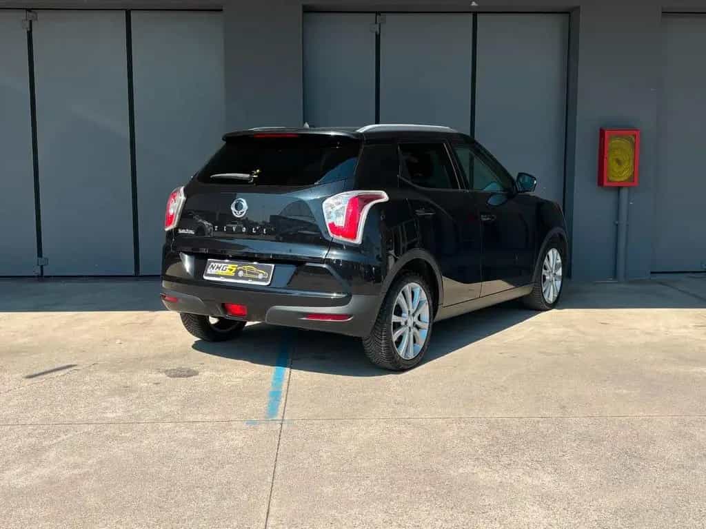 Ssangyong Tivoli SsangYong Tivoli 1.6 EXCLUSIVE 2WD AUTO 02/2018-photo-3