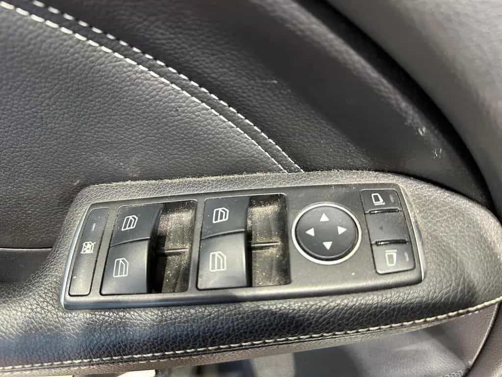 Mercedes-Benz B 220 d PANO DISTRONIC ILS MEMORY KEYLESS AHK AMG 02/2016-photo-32