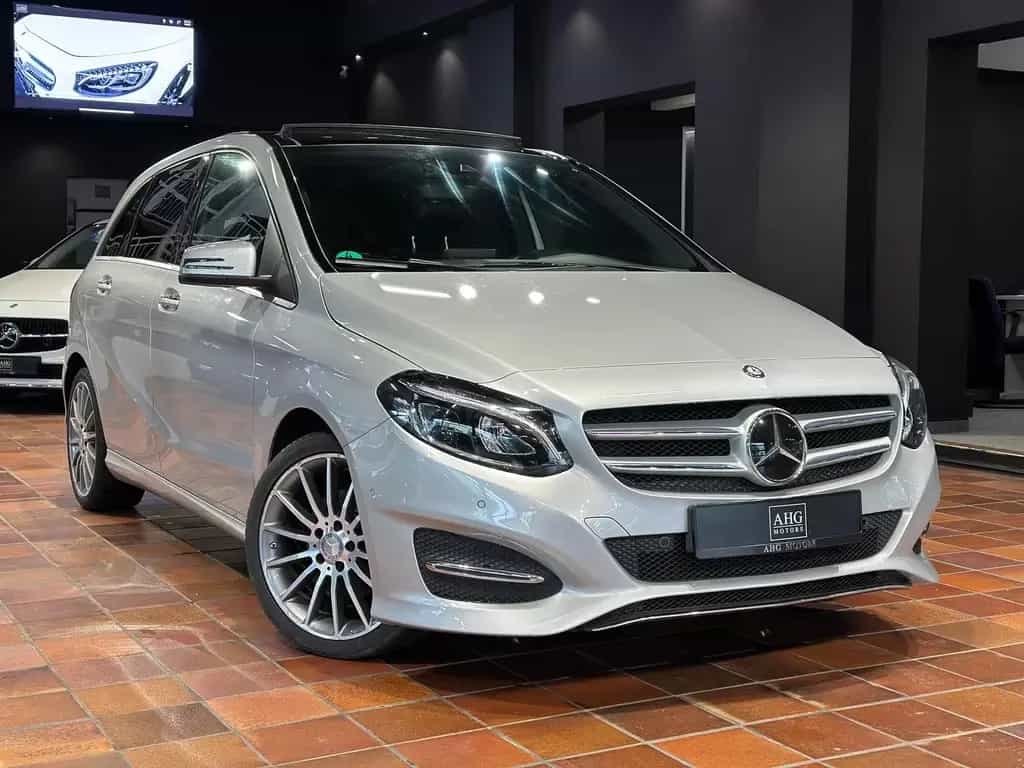 Mercedes-Benz B 220 d PANO DISTRONIC ILS MEMORY KEYLESS AHK AMG 02/2016-photo-7