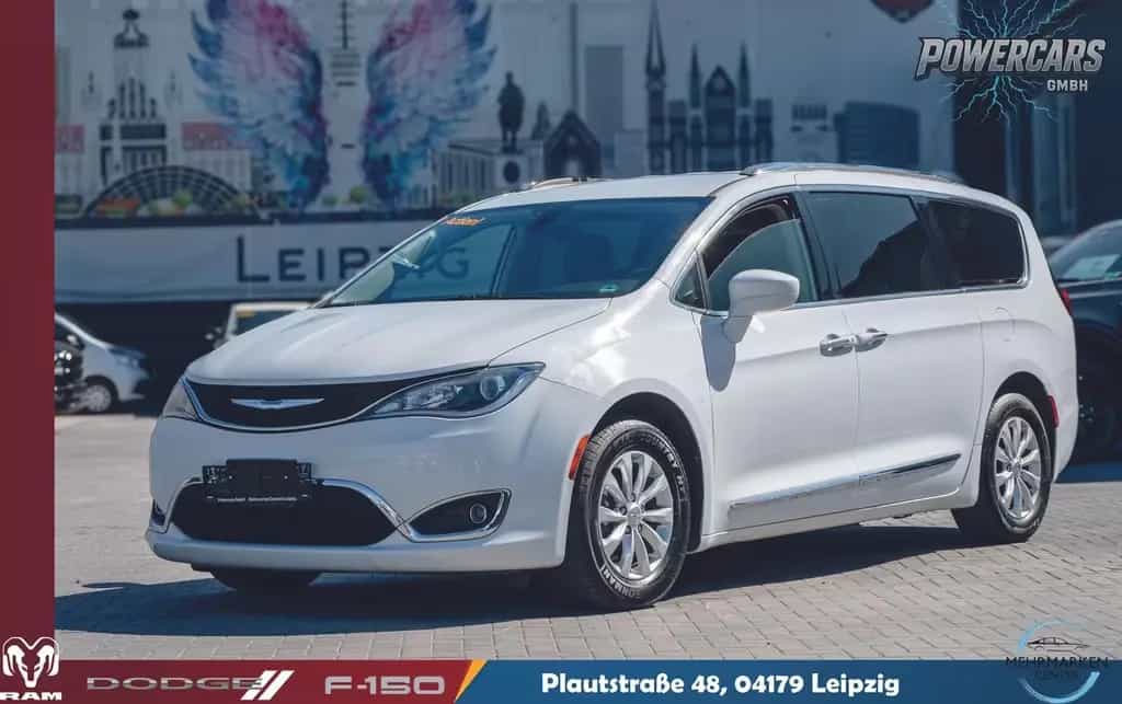 Chrysler Pacifica 3,6l Touring L,Kamera,Totwinkel,Tempoma 03/2019-photo-0