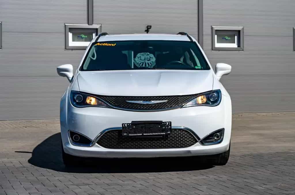 Chrysler Pacifica 3,6l Touring L,Kamera,Totwinkel,Tempoma 03/2019-photo-1