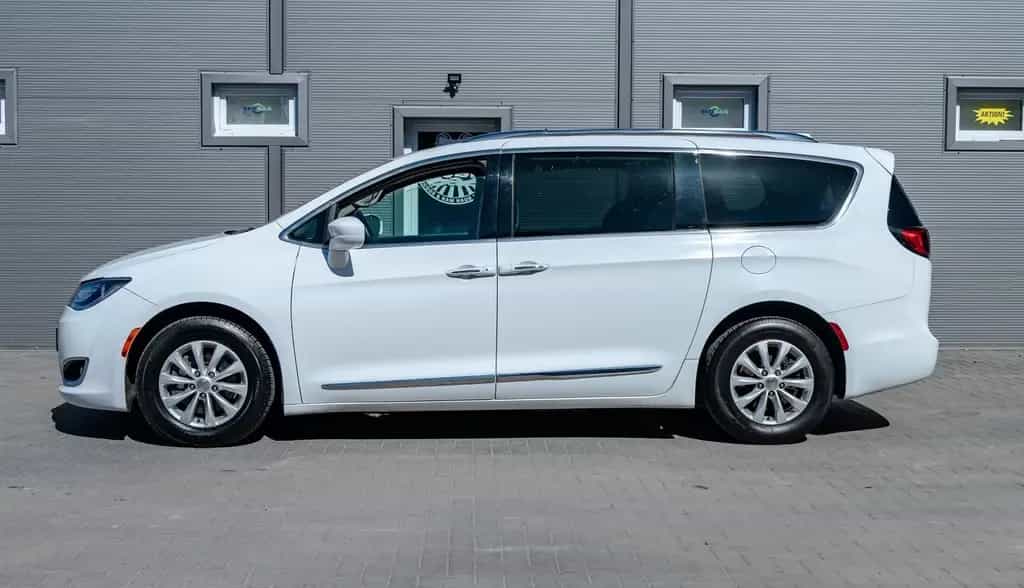 Chrysler Pacifica 3,6l Touring L,Kamera,Totwinkel,Tempoma 03/2019-photo-2