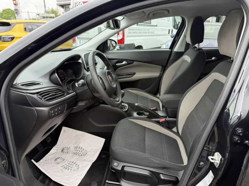 Fiat Tipo Kombi 1.4 T-Jet Lounge NAV,KAMERA,ACC,SITZH 02/2017-photo-9