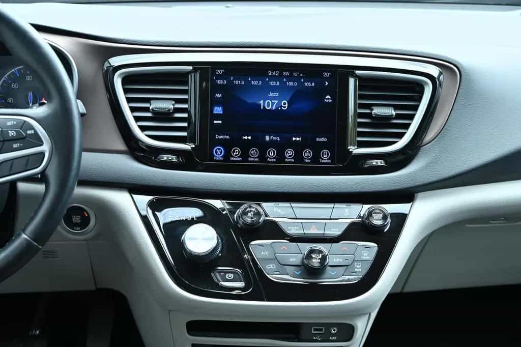 Chrysler Pacifica 3,6l Touring,Totwinkel,Mediasystem,Temp 07/2018-photo-8